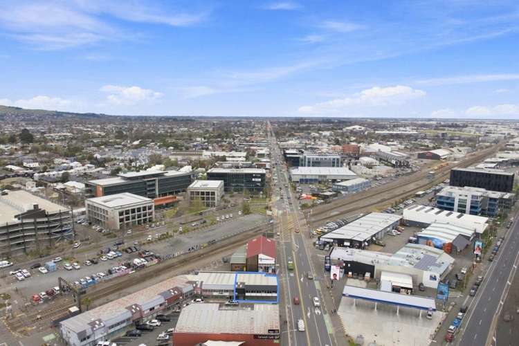 390 Lincoln Road Addington_12