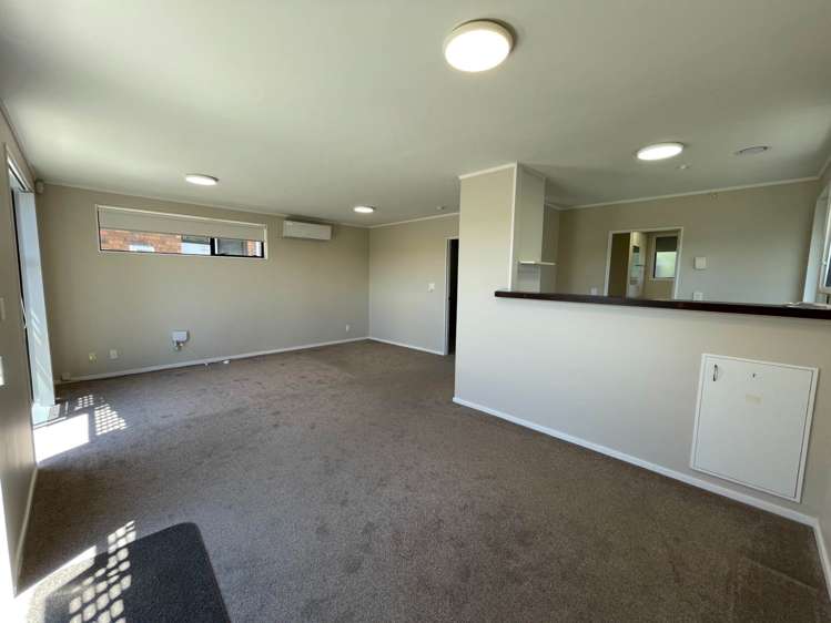 6/2 John Bracken Way Beach Haven_1