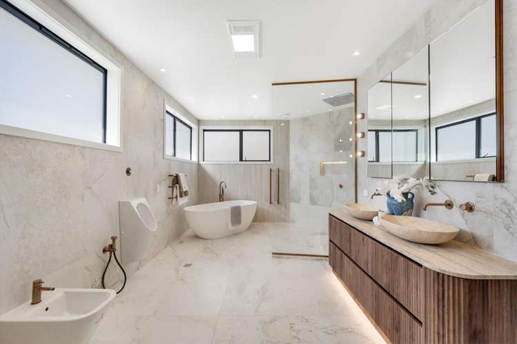 549 Redoubt Road Flat Bush_23