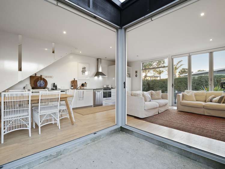 2/189 Mangatawhiri Road Omaha_7