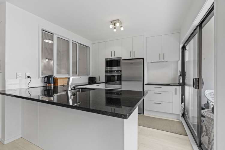 16/67 Sarsfield Street Herne Bay_5