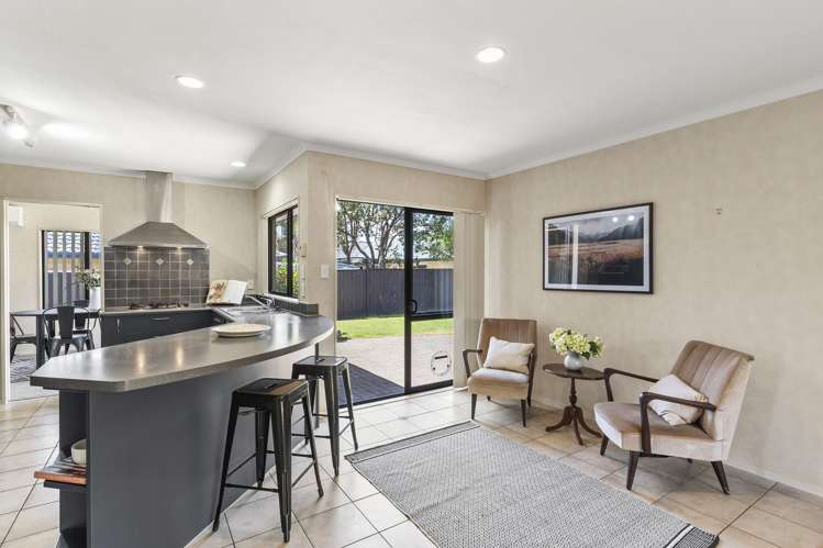 4 Greta Banks Place Wattle Downs_9