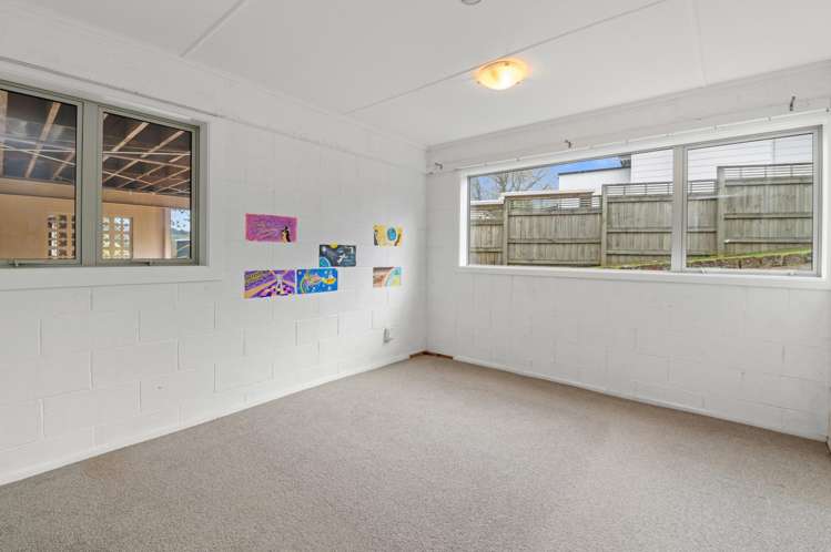 8 Huia Street Hillcrest_13