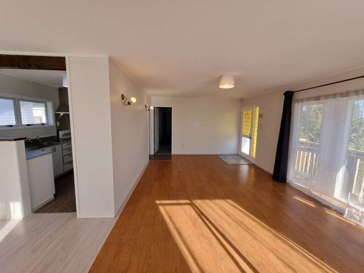 24 Moncrieff Avenue Clendon Park_5