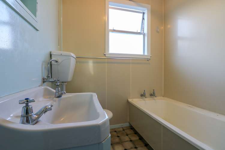 1/84 Linton Street West End_7