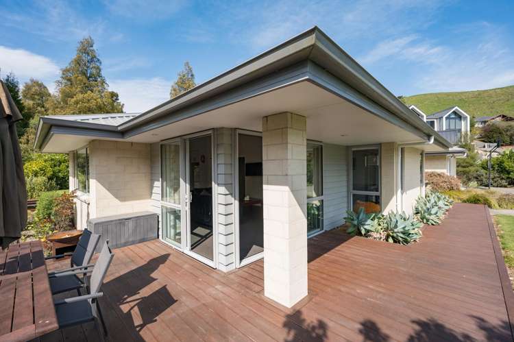 17 Tussock Place Stoke_19