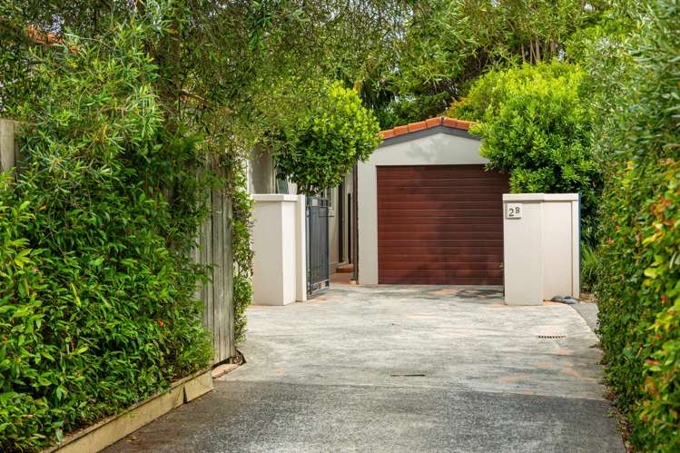 2B Evan Street Belmont_24