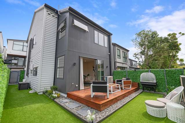 Rare Opportunity Standalone at Top location - DGZ