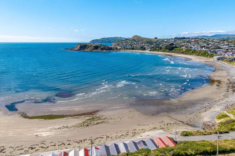 4 & 5 South Beach Road Titahi Bay_17