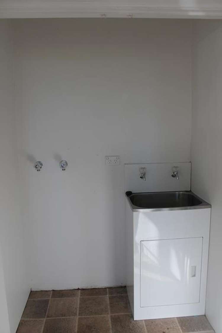 928 Cobham Street 10495_8