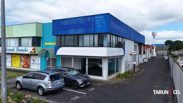 330sqm Showroom & Warehouse - Must Sell