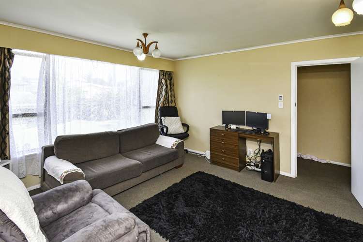 17 Matapouri Road Mangere Bridge_17