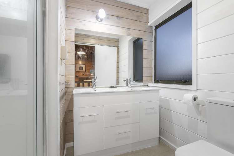 22 Calluna Crescent Totara Heights_11