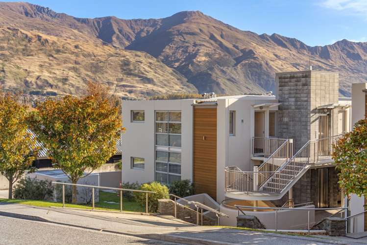 201/29 Warren Street Wanaka_13