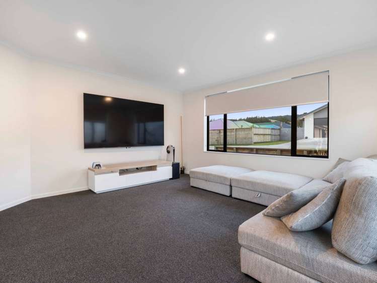 19 Lloyd Crescent Pukehangi_6