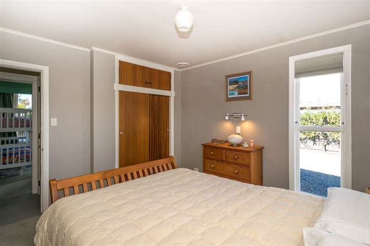 25 Newbourne Crescent Redwoodtown_12