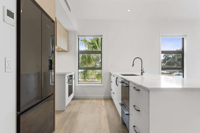 2/106 Saint Patricks Row Whangamata_2