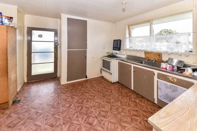 13 Wayne Drive Mangere_3