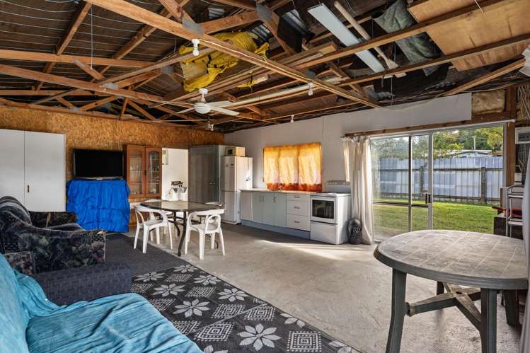 64 Howard Road Orere Point_6