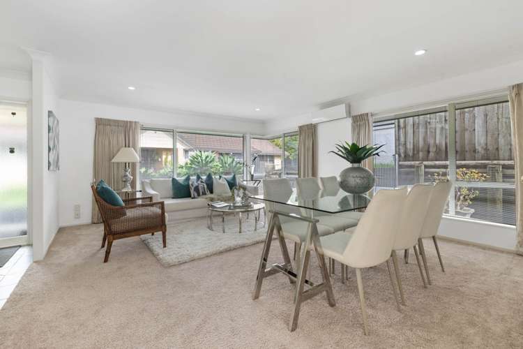 2/60 Whitford Road Northpark_3