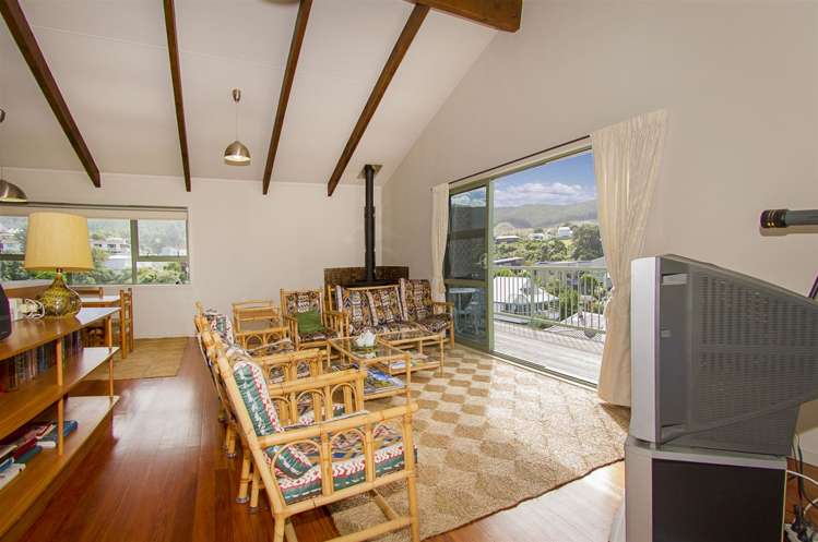 119 Oratia Place Onemana_16