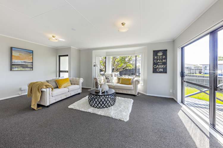 27 Dungarvon Place Clendon Park_2