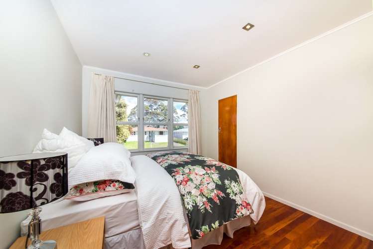 90 Vodanovich Road Te Atatu South_14