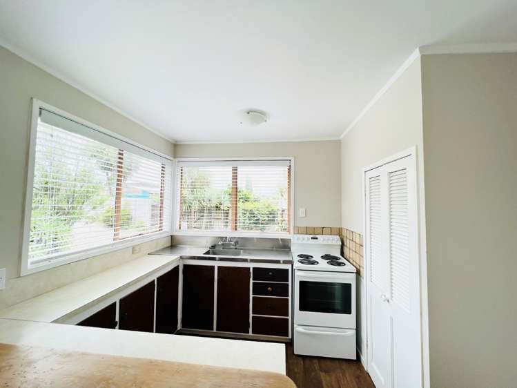 25 Kelman Road Kelston_1