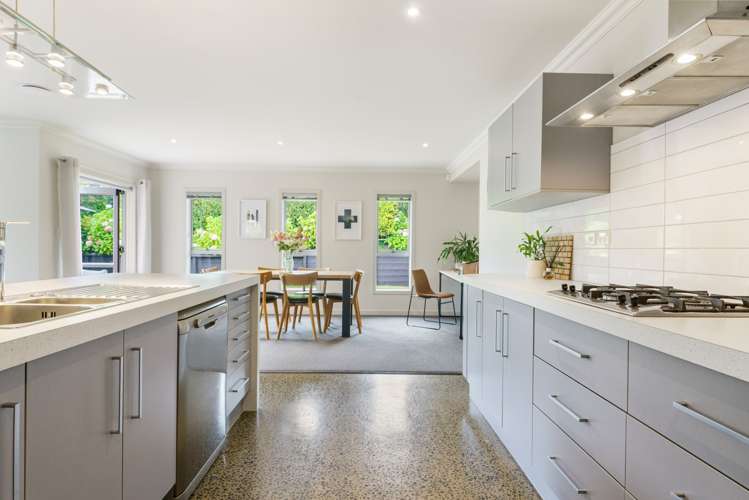 5 Condor Drive Pyes Pa_15