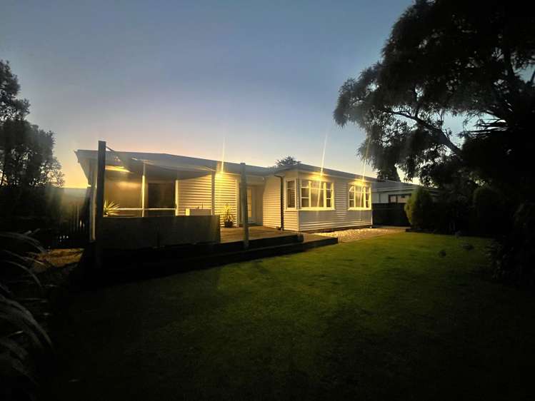 173 Stafford Street Hokitika_13