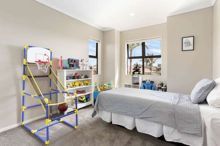 2 Allerton Place Wattle Downs_19