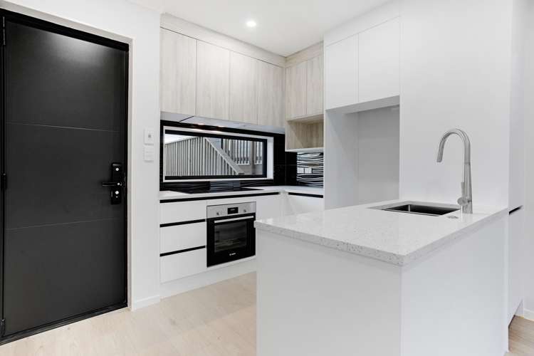 Lot 6/15 Locket Road Glenfield_4