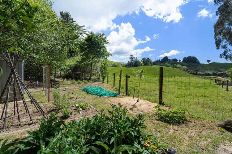 1849 Manawahe Road Manawahe_39