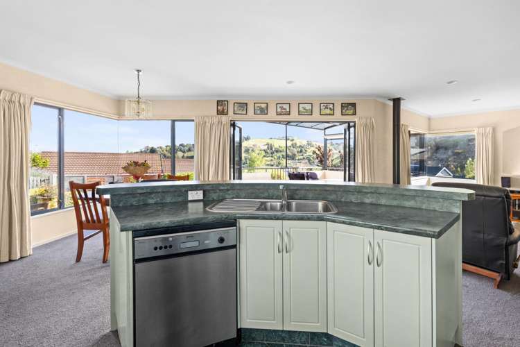 11A Cumberland Rise Taradale_4