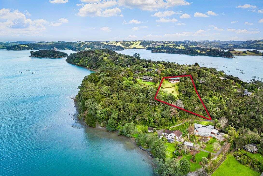 1 George Street in Mahurangi East, Rodney