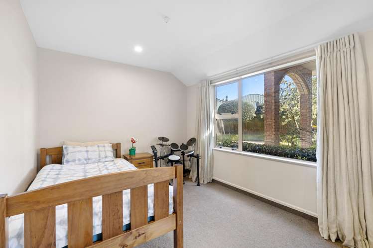 23 Lexington Place Burwood_10