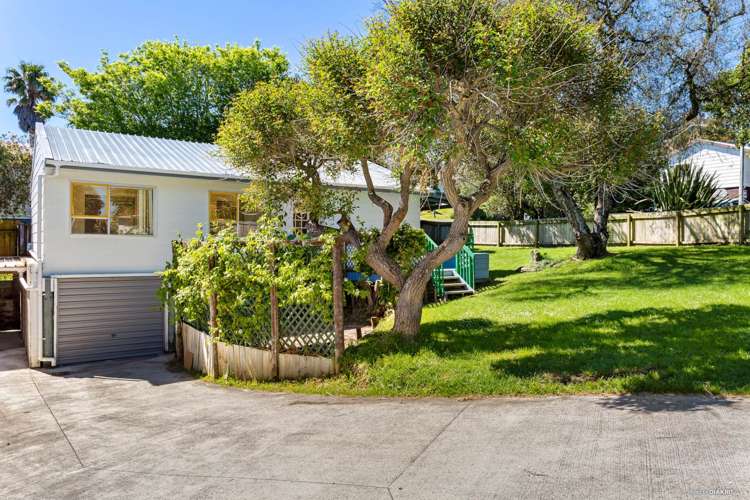 1/23 Aeroview Drive Beach Haven_17