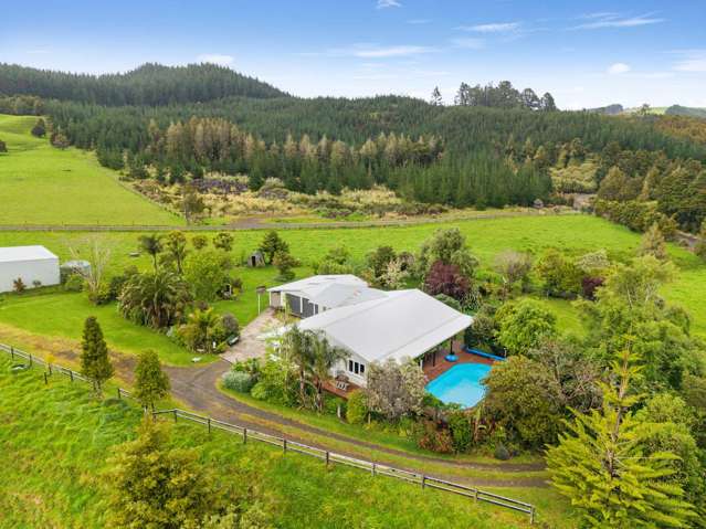 Luxury Lifestyle; Kauri Coast Oasis!