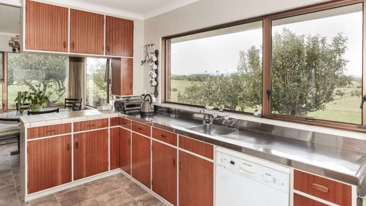 1319 Alfriston Road Alfriston_5