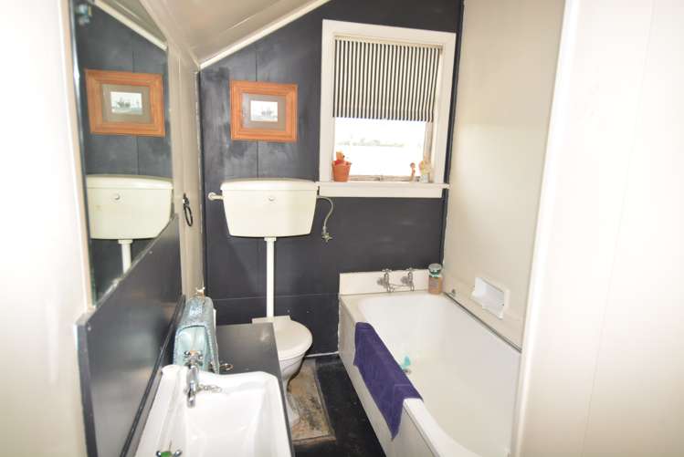 61 Louisa Street Gladstone_17