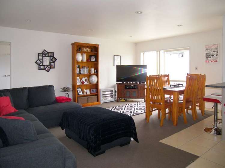 42 Keri Vista Rise Papakura_4