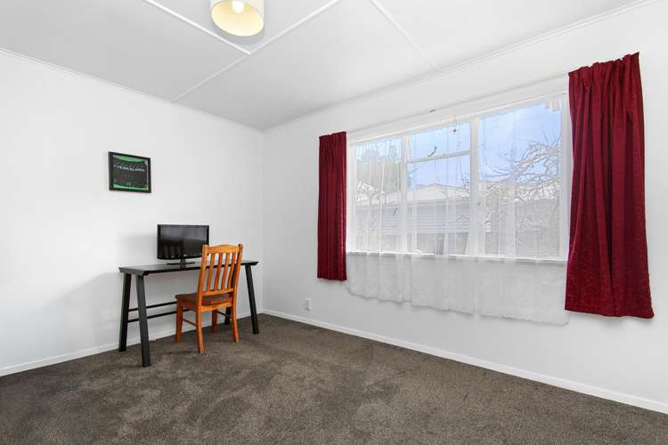 126 Hine Road Wainuiomata_8