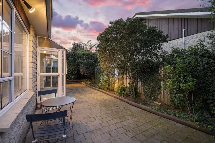 2/12 Lagan Street Belfast_12