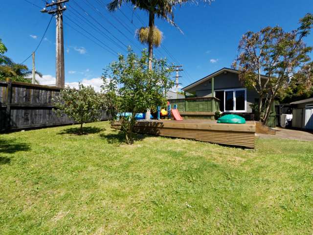 145 Tirimoana Road Te Atatu South_3