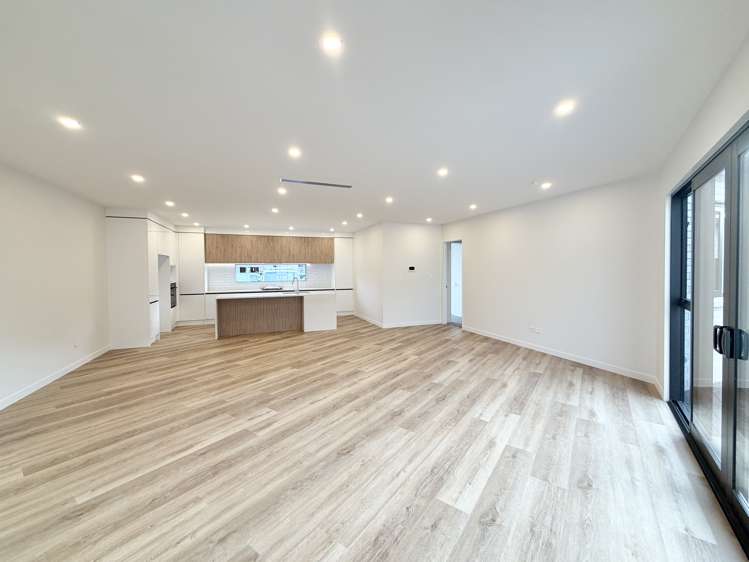 438 Te Taruna Drive_1