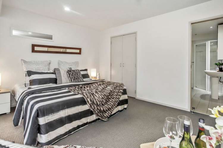 909/1 Hobson Street Auckland Central_9