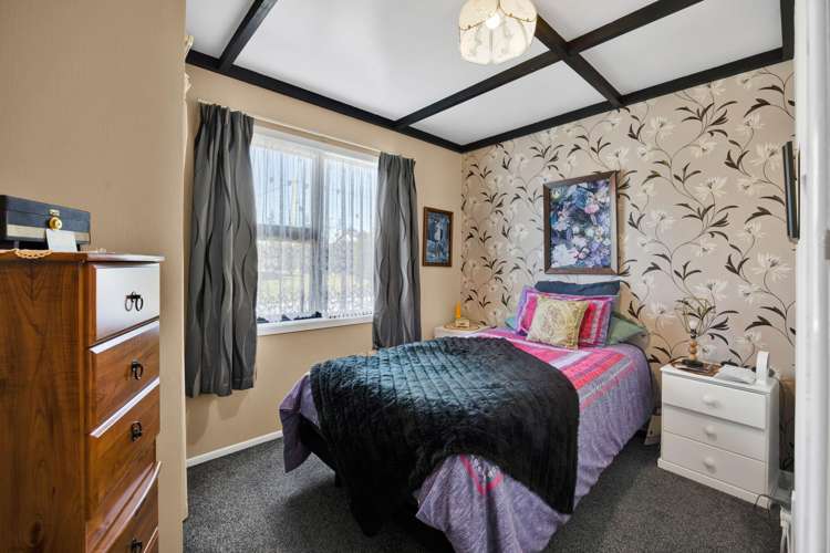 42 Swansea Road Stratford_13