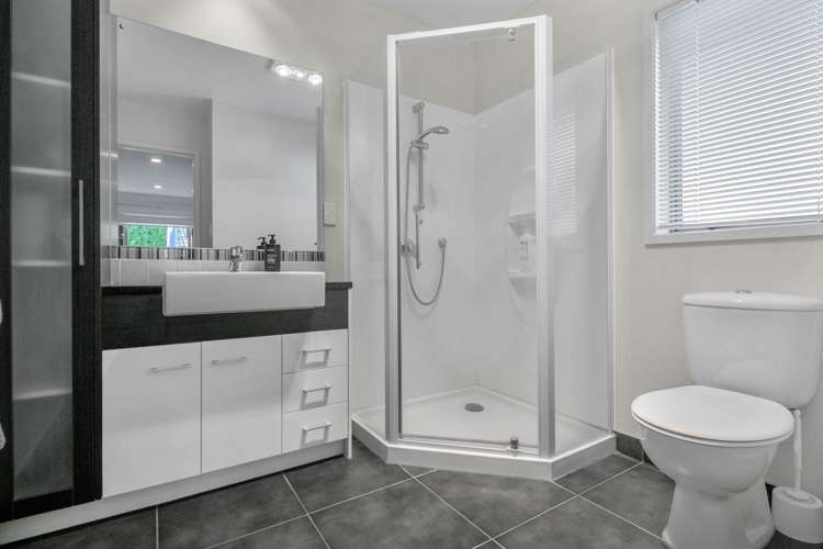 5 Fintry Place Flat Bush_20