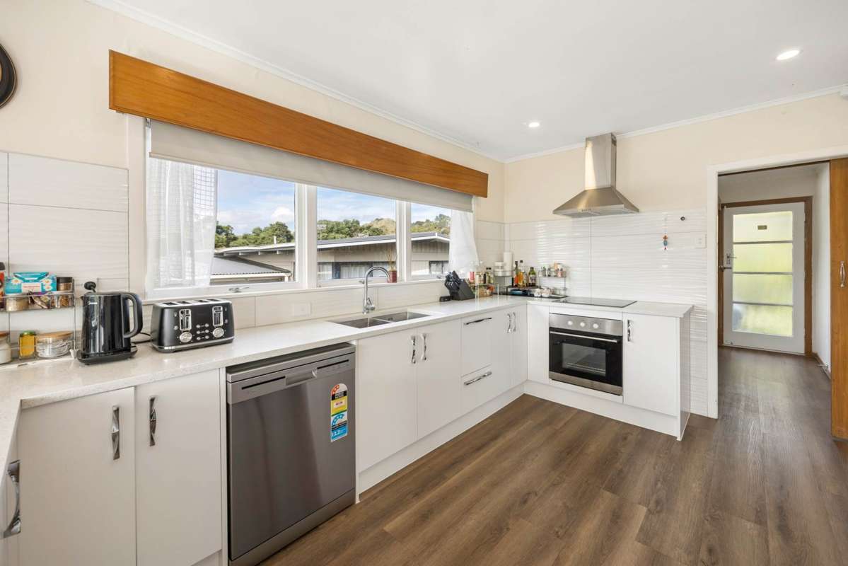 90 Coronation Road_4