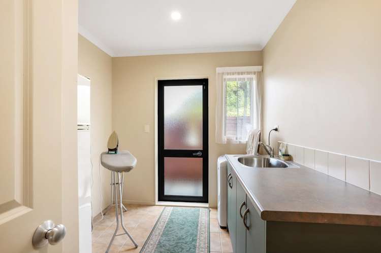 122 Parker Road Oratia_19